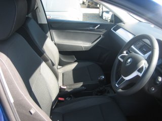 /photos/974/19f38464-80a3-e59d-f95a-885b5db26ddc_i320x240.jpg