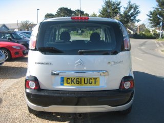 /photos/974/70003968-e1bd-d9cf-6a14-03992564470d_i320x240.jpg