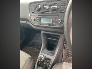 /photos/974/9b6e267d-841f-2fc3-6f03-b5f72b9e4b91_i320x240.jpg
