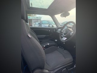 /photos/974/d347a5ce-c70e-4e1c-a622-75a9f21c2099_i320x240.jpg