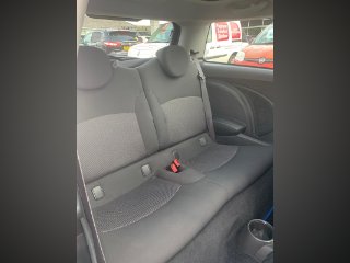 /photos/974/e51cbd9b-10e2-41ee-9543-5476cccb0bdb_i320x240.jpg